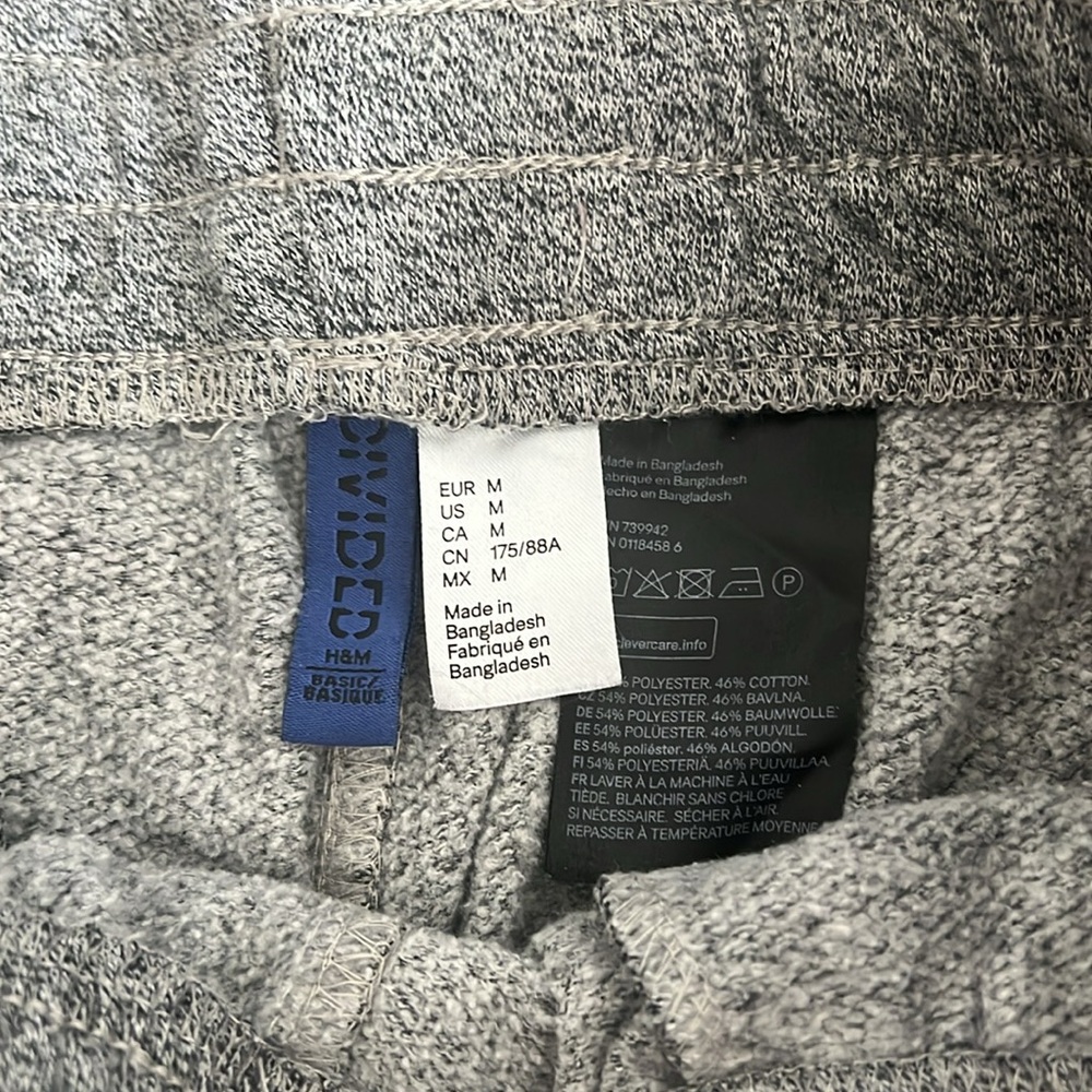 Divided sweatpants - Picture 3 of 4